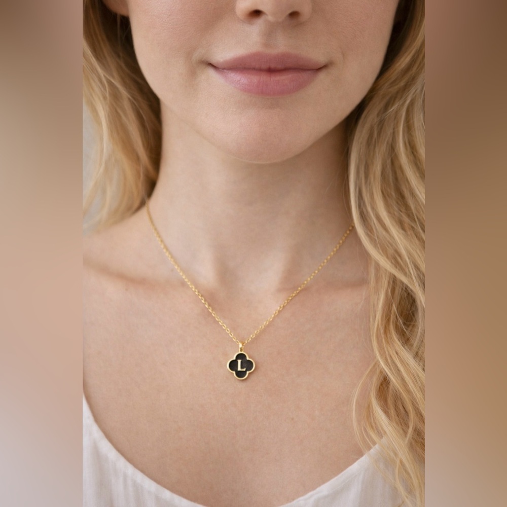 NEW Womens Stainless Steel Goldtone Black Clover Initial L Necklace 17.5"